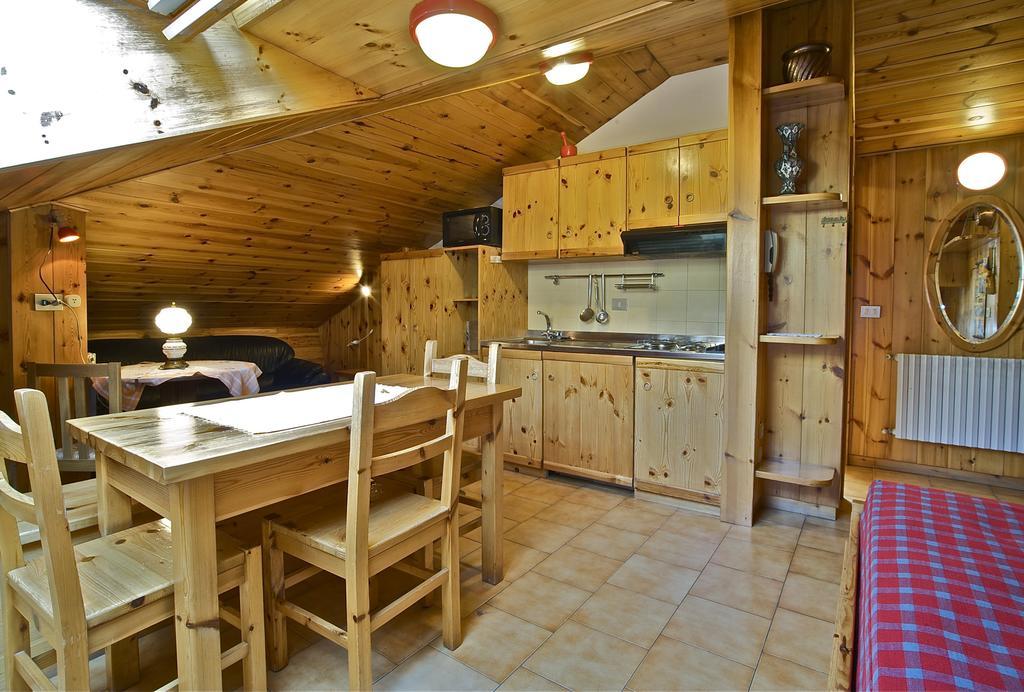 Residence Raffaella Santa Caterina Valfurva Ruang foto