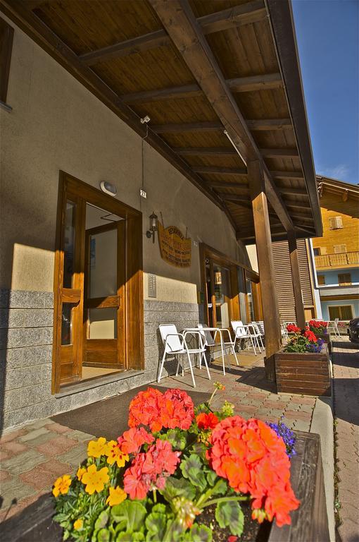 Residence Raffaella Santa Caterina Valfurva Bagian luar foto